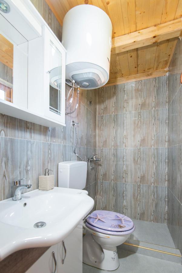 Lovcen Mountain Cottages Njegusi Esterno foto