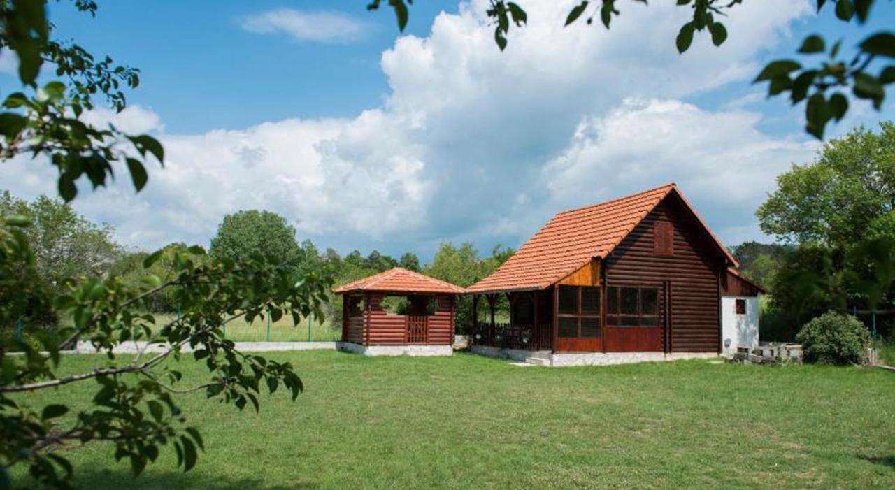 Lovcen Mountain Cottages Njegusi Esterno foto